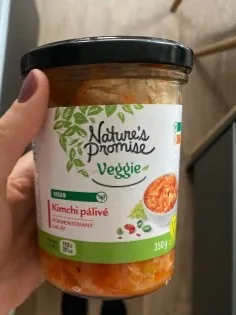 Sklenice nepasterizovaného kimchi